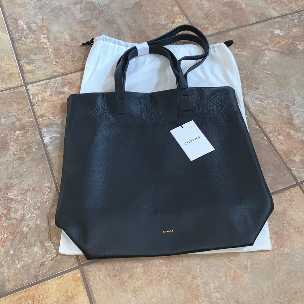 NWT cuyana tall easy tote in black